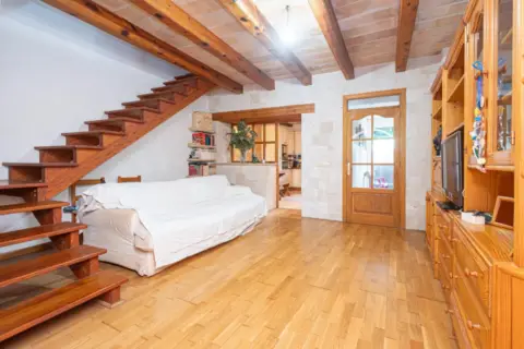 Casa adosada en Carrer d'En Calderó