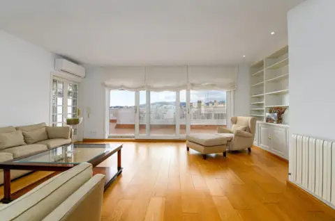 Dúplex en Carrer de Font i Monteros