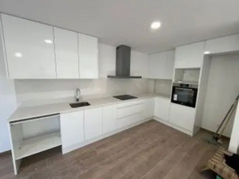 Casa pareada en calle Cardi
