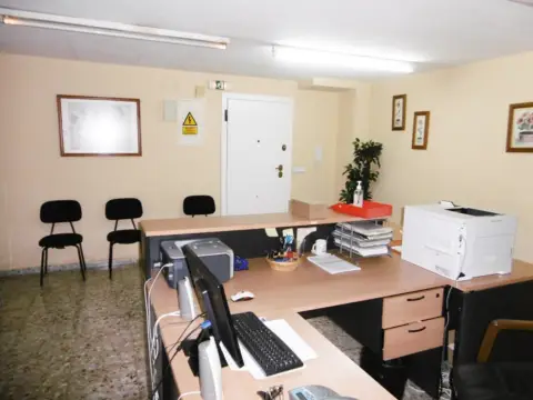 Oficina en Plaza Obispo Siuri