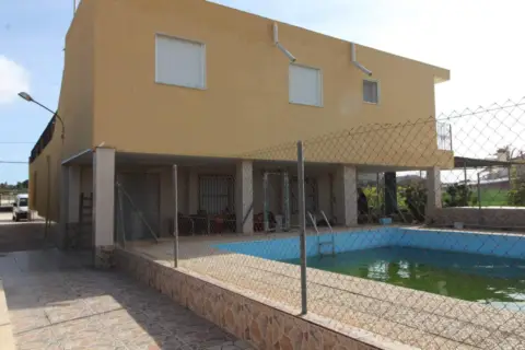 Finca rústica en Alcaná