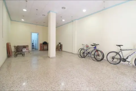 Local comercial en Sector Quinto