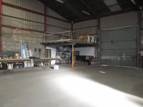 Nave industrial en El Castillo