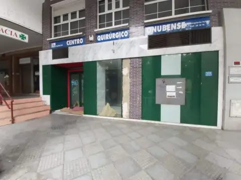 Local comercial en La Palmera