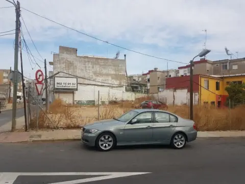 Terreno en calle del Almendro