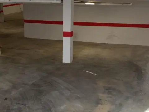 Garaje en calle de Juan Carlos I, 25