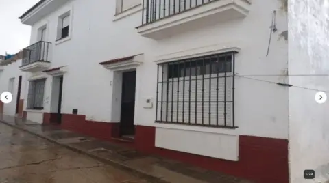 Casa adossada a calle de Jesús Conde Delgado, 2