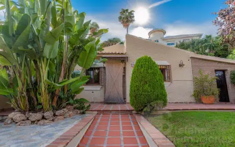 Chalet en Malaga Este, Comodidad, Rentabilidad y Vistas¡¡¡ ,