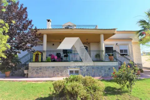 Chalet en Proximo A Carretera de Castalla