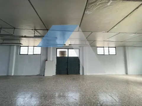 Nave industrial en Carrus