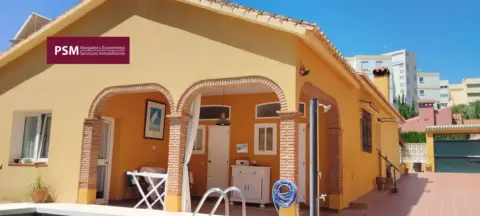 Chalet en calle de Emilio Prados