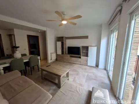 Piso en calle Zambrana