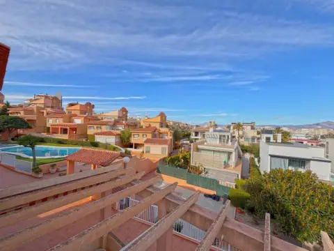 Chalet en calle del Mújol, 11