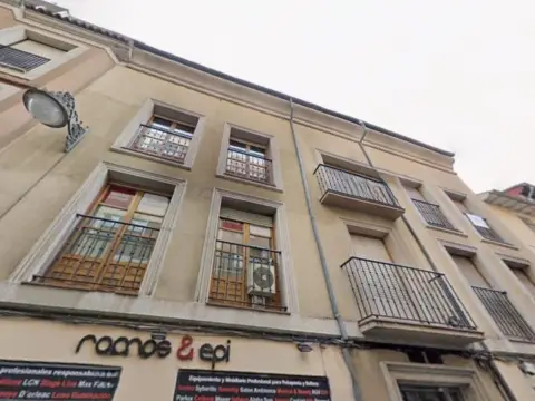 Piso en calle de Zapico