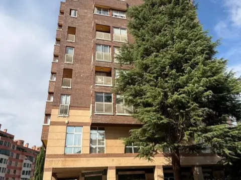 Apartamento en calle de Mariano de los Cobos