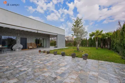 Chalet en Urbanizacion El Bosque Real
