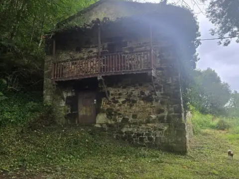Chalet en calle de Liérganes