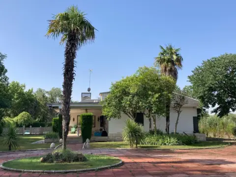 Chalet en calle Diseminado Embocador