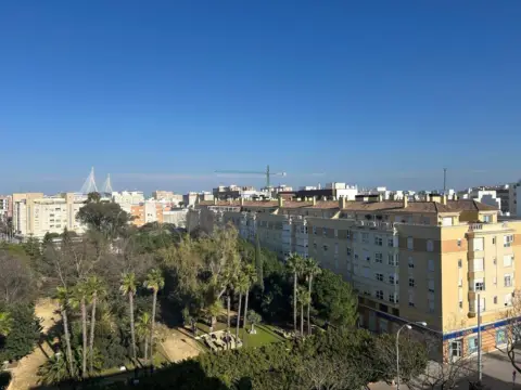 Piso en Avenida
