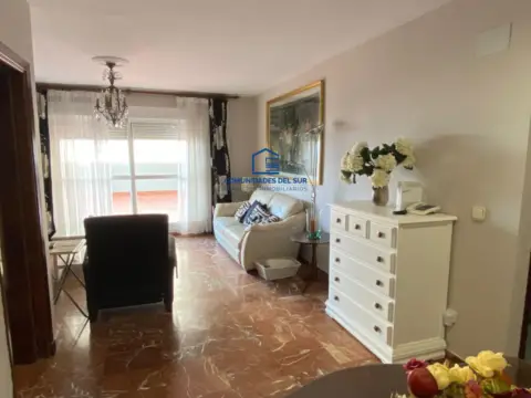Apartamento en Avenida
