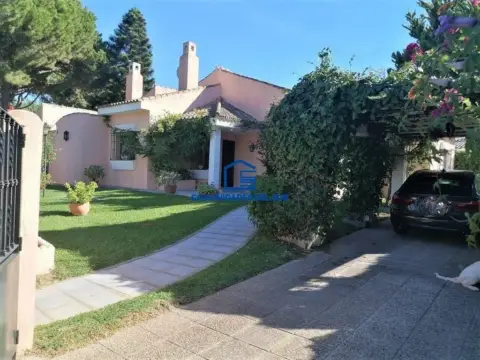 Chalet en Vistahermosa