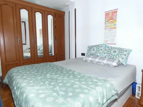 Piso en calle Encartaciones