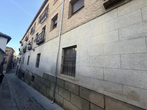 Piso en calle del Ave María