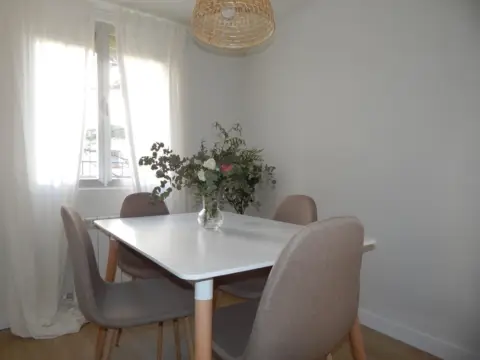 Piso en calle de los Hermanos Bécquer, 6