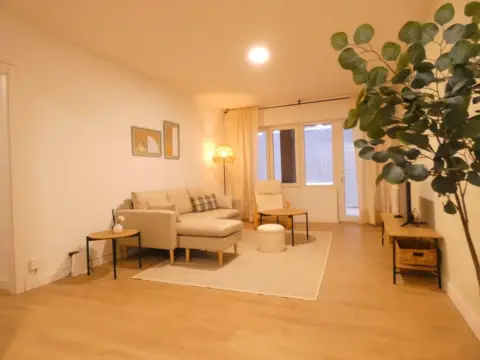 Habitación en calle de Eduardo Marquina, 14