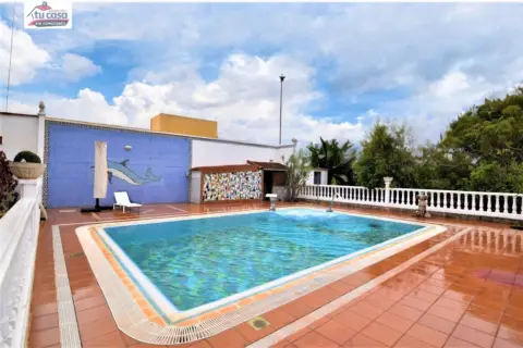 Chalet en calle Santa Cristina