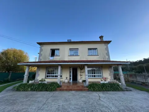 Chalet en calle Lugar Carballo Do Pazo