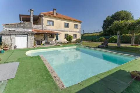 Chalet en calle Lugar Carballo Do Pazo