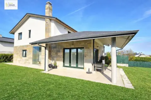 Chalet en calle de la Bezania