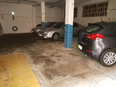 Local comercial en Salesas-Glorieta-Chinchibarra-Capuchinos