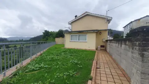 Casa rústica en Avenida de Prahua, 41