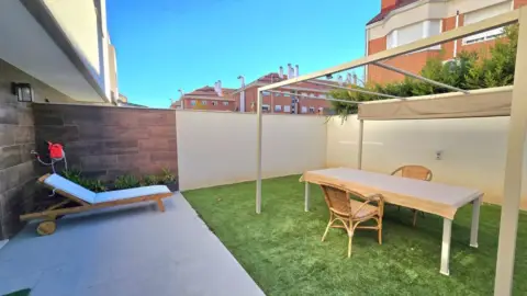 Casa adosada en calle de la Ronda Fiscal