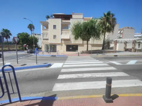 Local comercial en calle del Puente Viejo