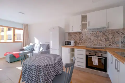 Piso en Avenida 8 de Marzo