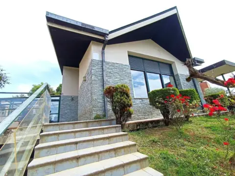 Chalet en calle Madariaga