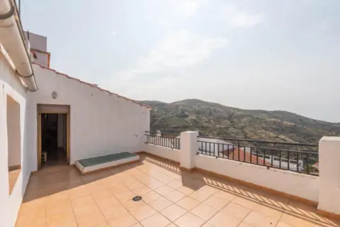 Casa adosada en calle Dr Jimenez Acosta