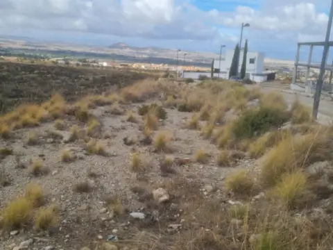 Terreno en calle Cenes de la Vega
