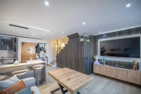 Dúplex en calle de Enrique Morales