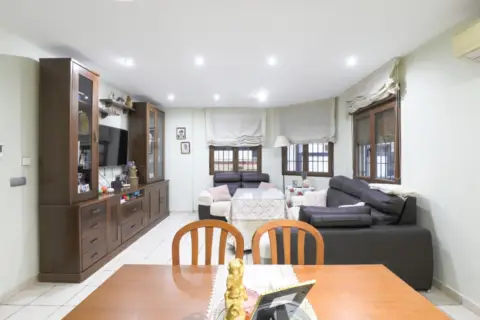 Chalet en calle de Lanjaron