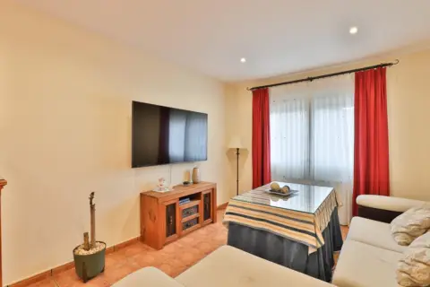 Casa adosada en calle Málaga