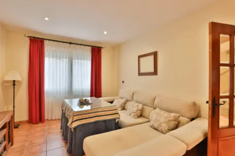 Casa adosada en calle Málaga