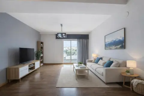 Piso en calle de la Violeta