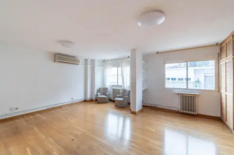 Piso en calle de San Vicente Ferrer