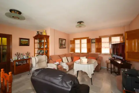 Casa – Las Gabias, Híjar