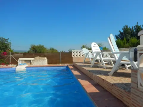 Chalet en LLIRIA