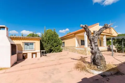 Chalet en Urb Les Mallaes